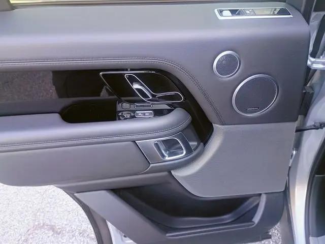2020 Land Rover Range Rover P525 HSE