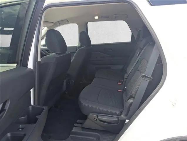 2025 Nissan Pathfinder SV FWD