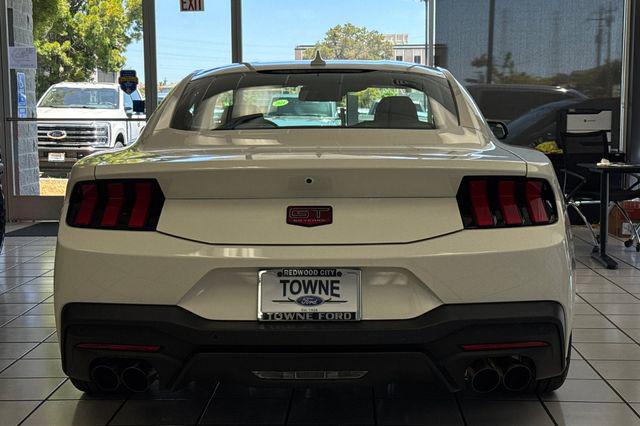 2025 Ford Mustang GT Premium Fastback