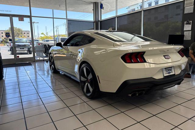 2025 Ford Mustang GT Premium Fastback
