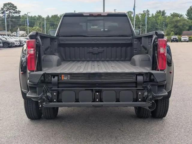 2026 Chevrolet Silverado 3500HD Crew Cab, Long Bed, High Country Dual Rear Wheel, RWD