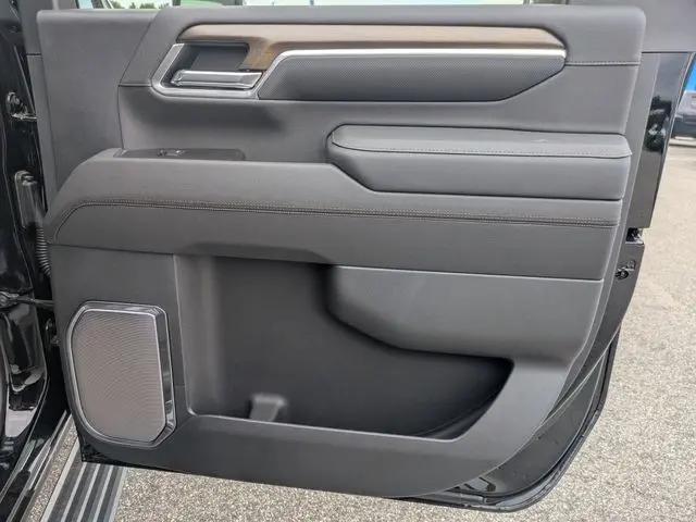2026 Chevrolet Silverado 3500HD Crew Cab, Long Bed, High Country Dual Rear Wheel, RWD
