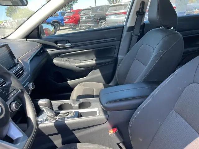 2025 Nissan Altima SV FWD