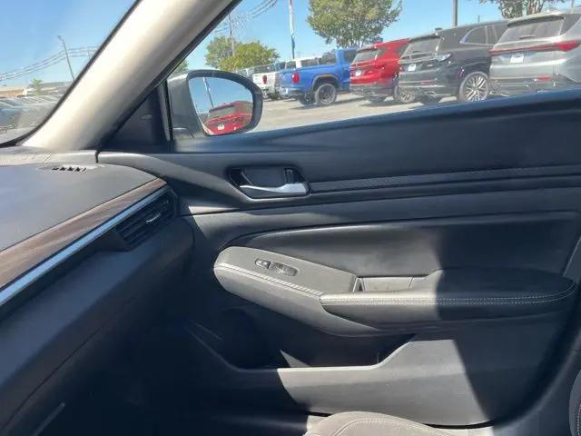 2025 Nissan Altima SV FWD