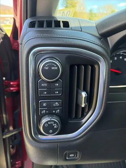 2020 Chevrolet Silverado 1500 4WD Crew Cab Short Bed RST