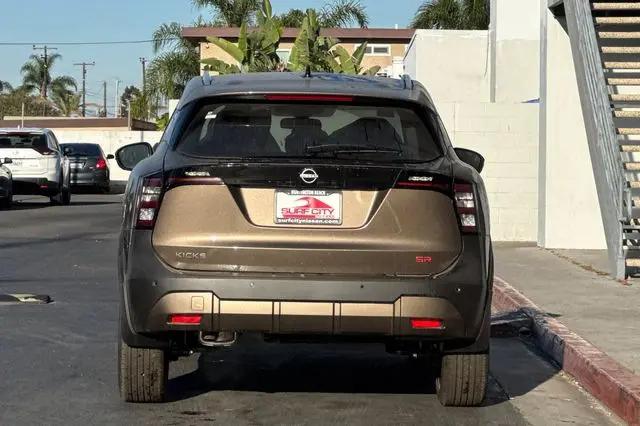 2026 Nissan Kicks SR