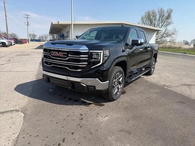 2026 GMC Sierra 1500 Crew Cab, Short Bed, SLT, 4WD