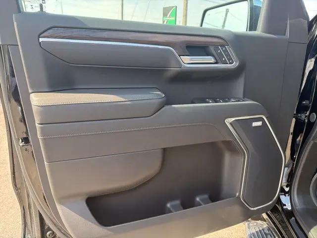 2026 GMC Sierra 1500 Crew Cab, Short Bed, SLT, 4WD