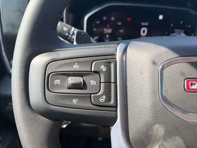 2026 GMC Sierra 1500 Crew Cab, Short Bed, SLT, 4WD