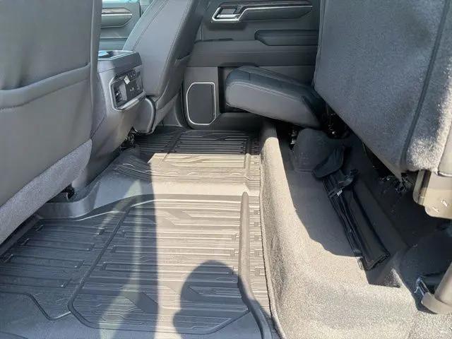 2026 GMC Sierra 1500 Crew Cab, Short Bed, SLT, 4WD