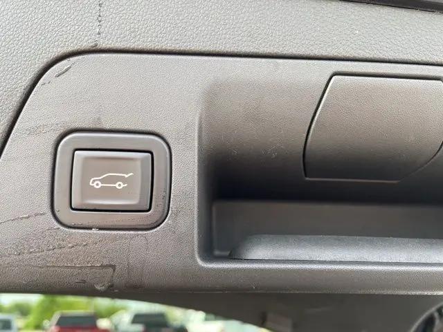 2023 Buick Envision Essence FWD