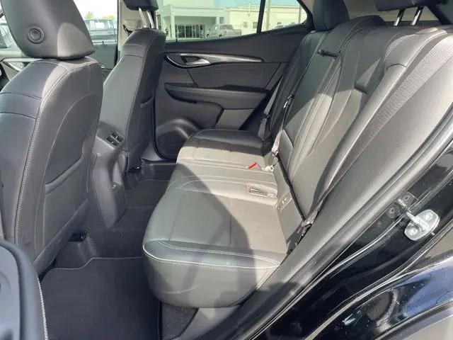 2023 Buick Envision Essence FWD