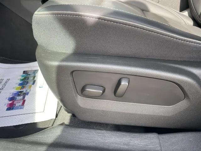 2023 Buick Envision Essence FWD