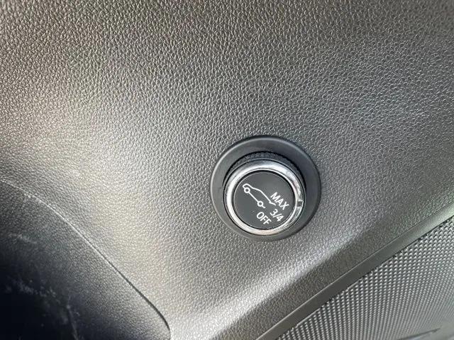 2023 Buick Envision Essence FWD