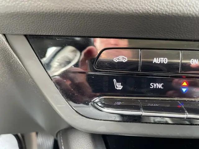 2023 Buick Envision Essence FWD