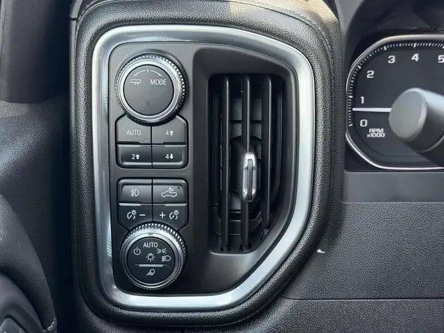 2022 GMC Sierra 1500 Limited 4WD Crew Cab Short Box SLT