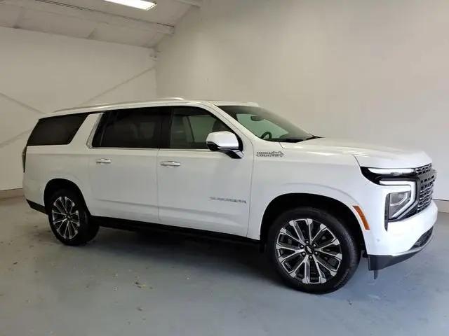 2025 Chevrolet Suburban 4WD High Country