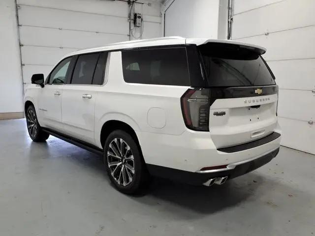 2025 Chevrolet Suburban 4WD High Country