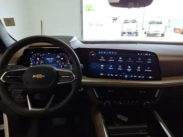2025 Chevrolet Suburban 4WD High Country