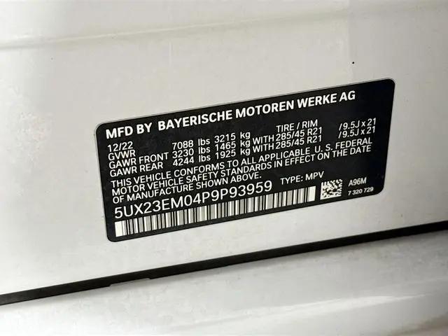 2023 BMW X7 xDrive40i