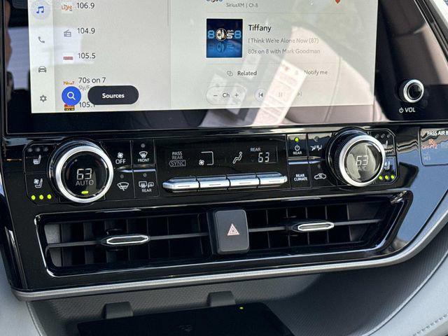 2026 Toyota Highlander Limited - Photo 22