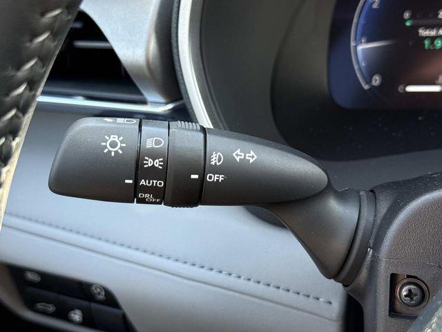 2026 Toyota Highlander Limited - Photo 27