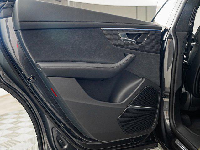 2026 Audi RS Q8 performance quattro tiptronic
