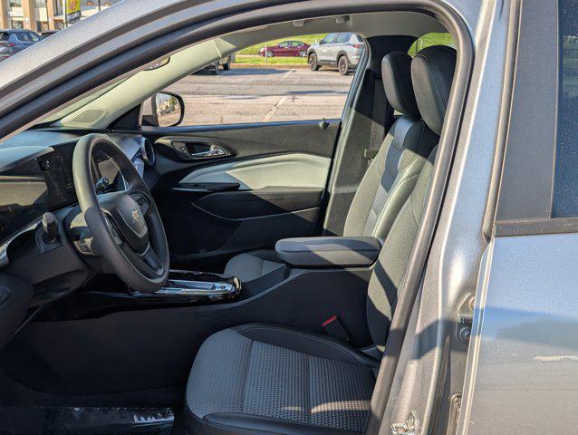 2024 Chevrolet Trax FWD LT