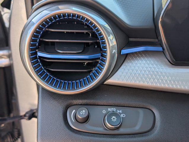 2024 Chevrolet Trax FWD LT
