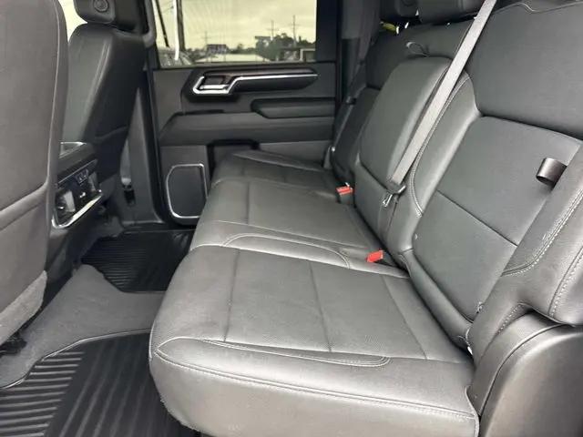 2024 GMC Sierra 2500HD 4WD Crew Cab Standard Bed SLT
