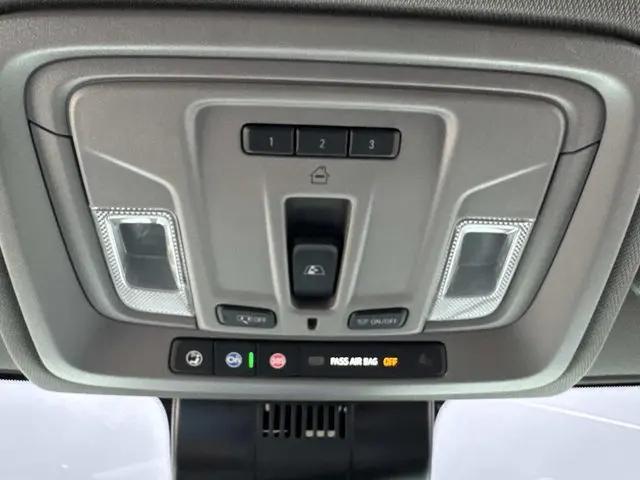 2024 GMC Sierra 2500HD 4WD Crew Cab Standard Bed SLT