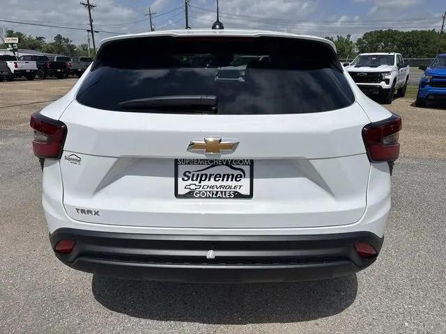 2026 Chevrolet Trax FWD LS