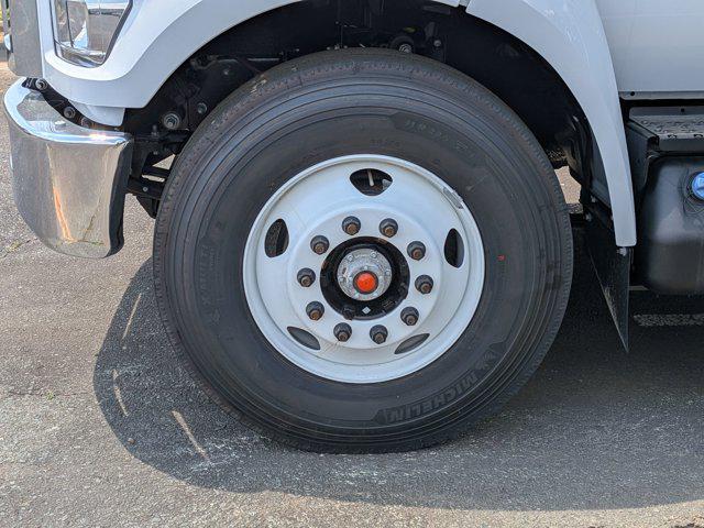 2027 Ford F-750 Base