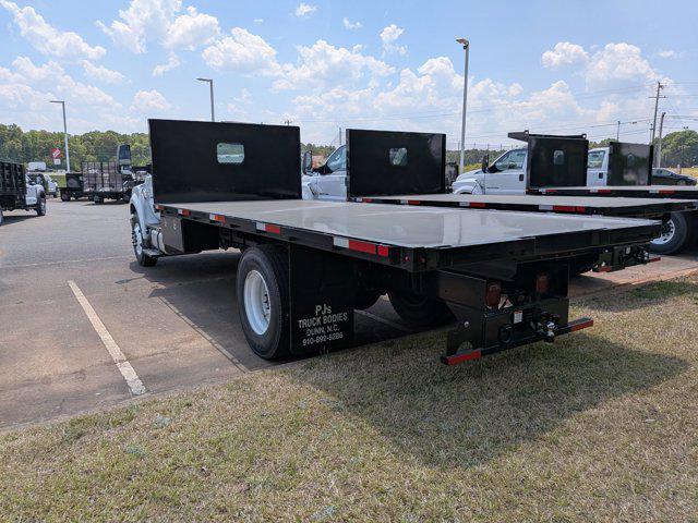 2027 Ford F-750 Base