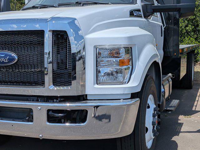 2027 Ford F-750 Base