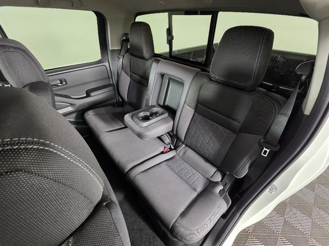 2026 Nissan Frontier Crew Cab Long Bed SV 4x4