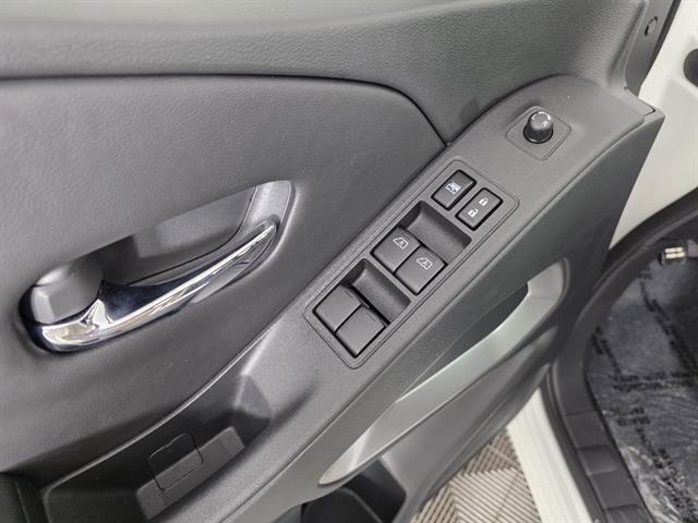 2026 Nissan Frontier Crew Cab Long Bed SV 4x4