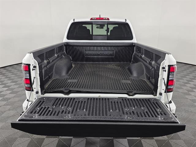 2026 Nissan Frontier Crew Cab Long Bed SV 4x4