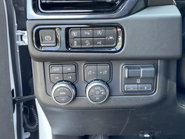 2026 GMC Yukon XL 4WD AT4