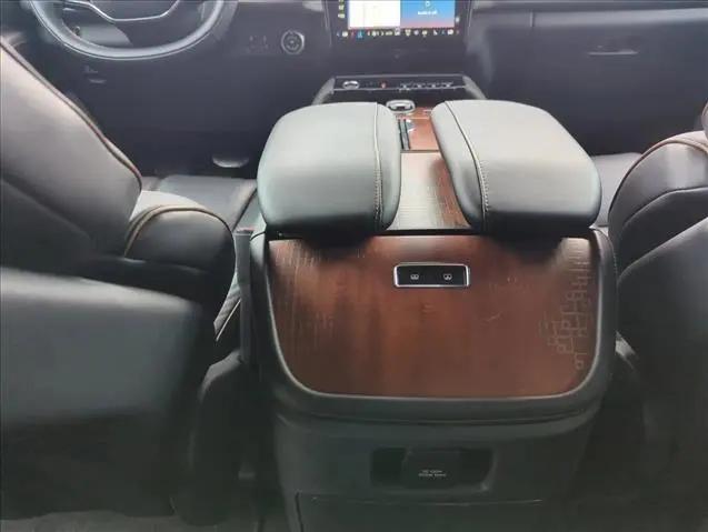 2025 Lincoln Navigator Black Label L