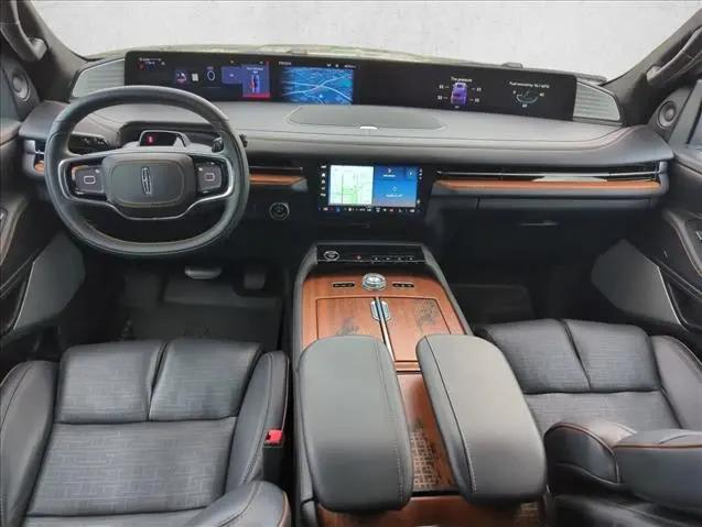 2025 Lincoln Navigator Black Label L