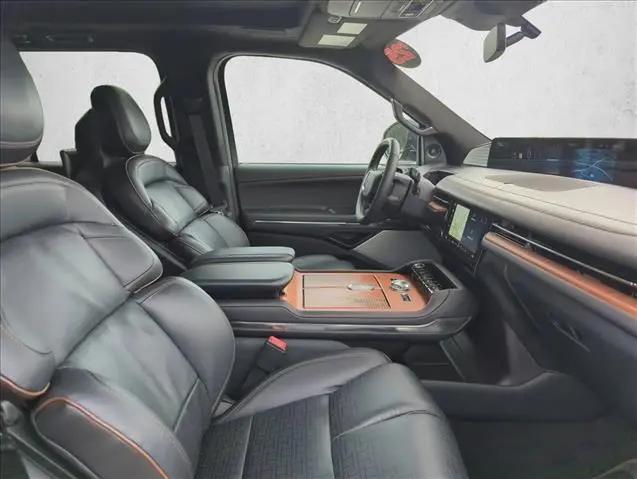 2025 Lincoln Navigator Black Label L