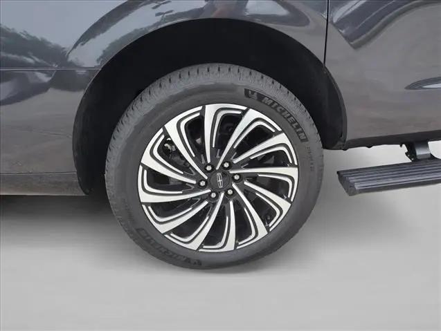 2025 Lincoln Navigator Black Label L