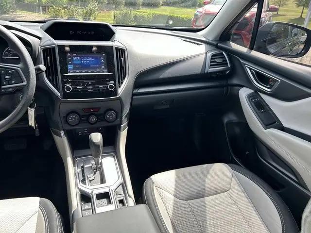 2023 Subaru Forester Base
