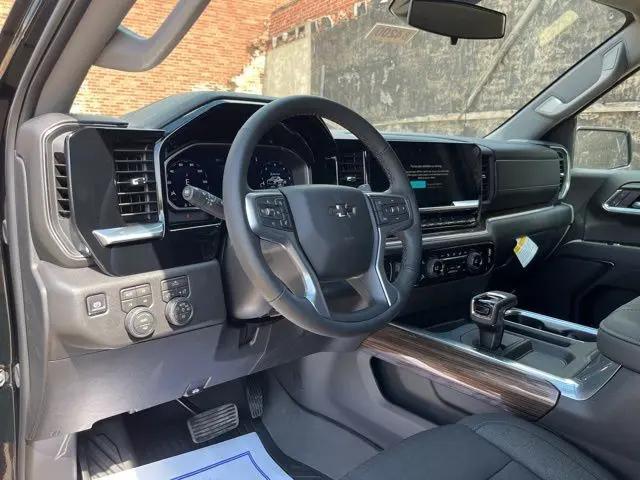 2026 Chevrolet Silverado 1500 4WD Crew Cab Short Bed LT Trail Boss
