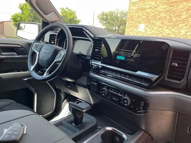2026 Chevrolet Silverado 1500 4WD Crew Cab Short Bed LT Trail Boss