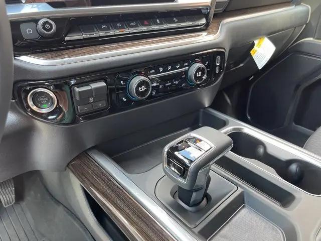 2026 Chevrolet Silverado 1500 4WD Crew Cab Short Bed LT Trail Boss
