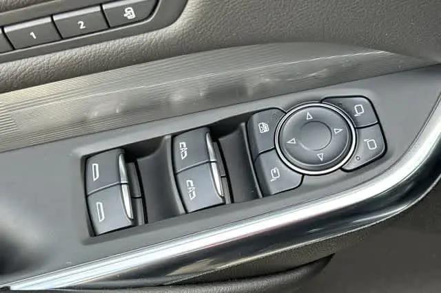 2024 Cadillac XT4 AWD Premium Luxury
