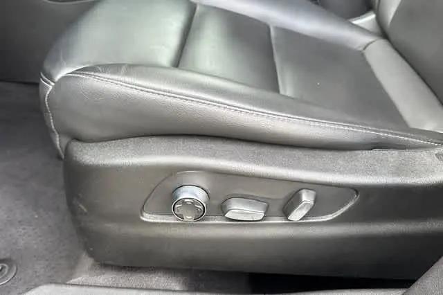2024 Cadillac XT4 AWD Premium Luxury