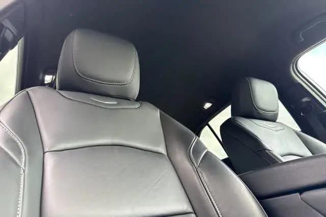 2024 Cadillac XT4 AWD Premium Luxury